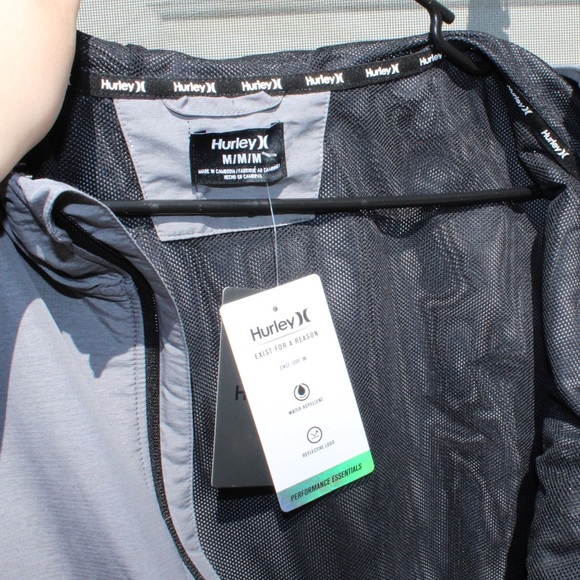 NWT Hurley Medium Performance Ripstop Windbreaker - Picture 8 of 10
